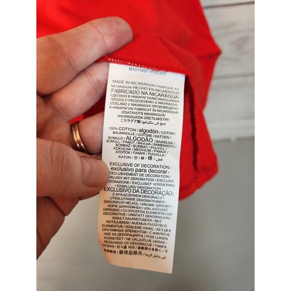 Majestic Women's Red Cincinnati Reds V-Neck Short Sleeve‎ Tee Shirt Size XL NWT - Picture 4 of 6